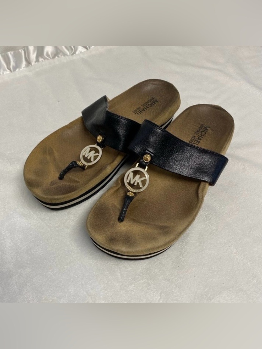 Michael kors platform sandals women’s size 9 rubber sole